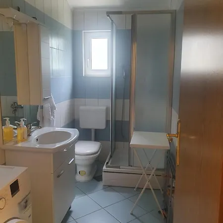 Ana I Mia Apartment *